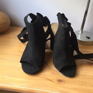 Black heels that tie around your ankles